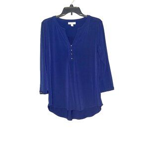 Croft & Barrow Women's Dressy navy top with gold button accents